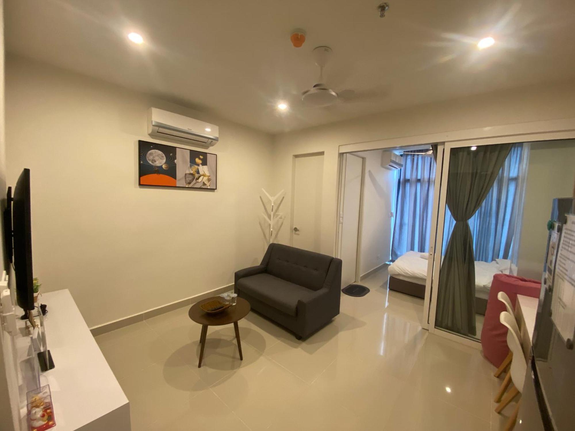 Kota Kinabalu City The Shore - Lucky 7 Homestay מראה חיצוני תמונה